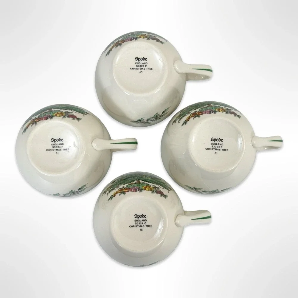 Spode Christmas‎ Tree Tea Cups Saucers Set of 4 England S3324 Holiday Ceramic